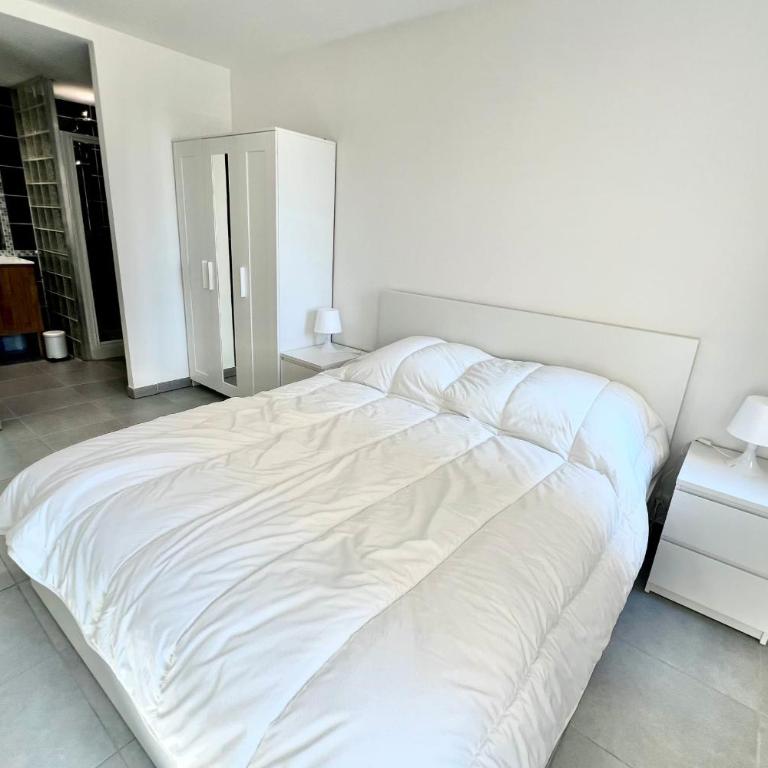 Golfe Juan - 2 personnes - Face au Vieux Port - Appartement - 13