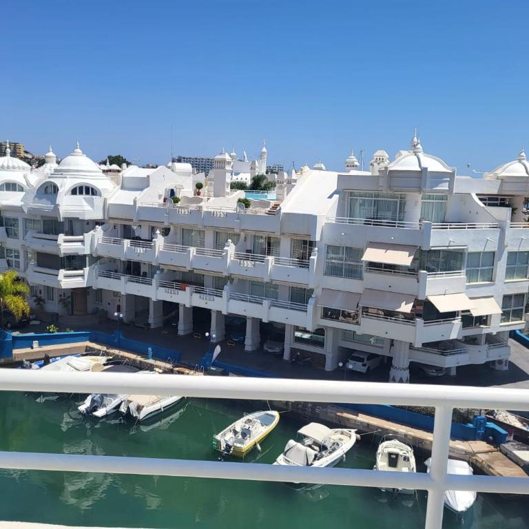 Puerto Marina Playa - Two-Bedroom Apartment - 32
