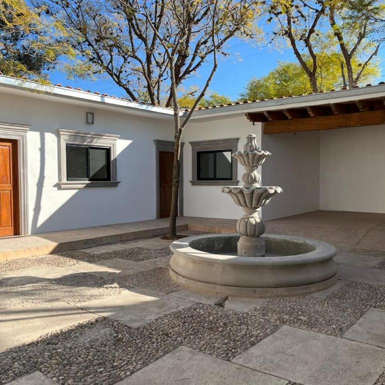 Casa Marroquín in San Miguel de Allende - Five-Bedroom House - 9