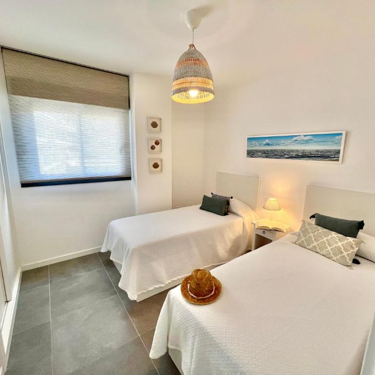 Cona Marina Luxury - Three-Bedroom Apartment - 30