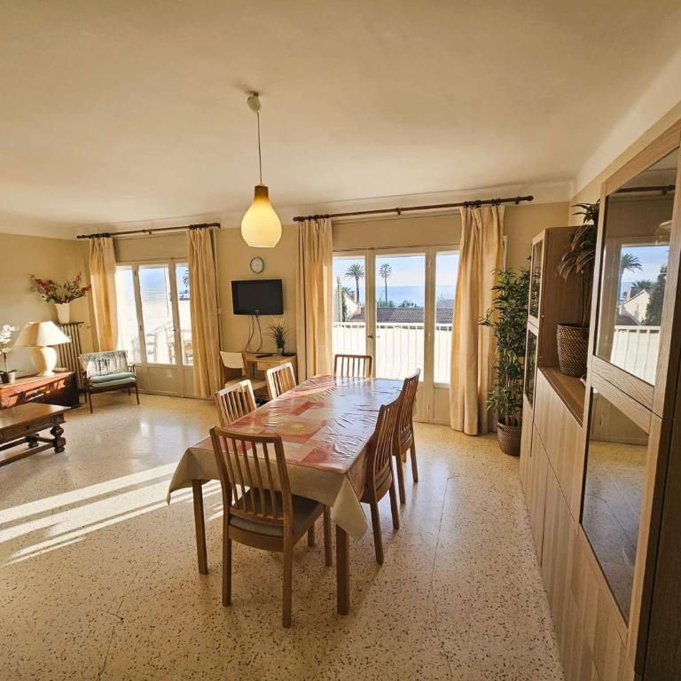 A 200 m de la plage, 2 chambres avec terrasse vue mer, WIFI, climatisation, parking privé - Appartement 2 Chambres – Vue sur Océan - 4