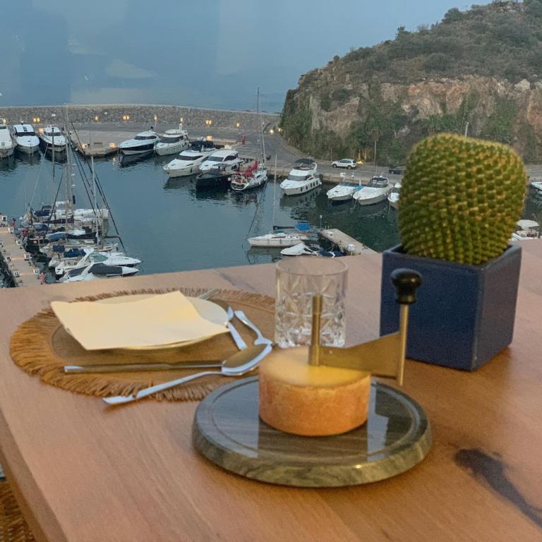 Cona Marina Luxury - Three-Bedroom Apartment - 45