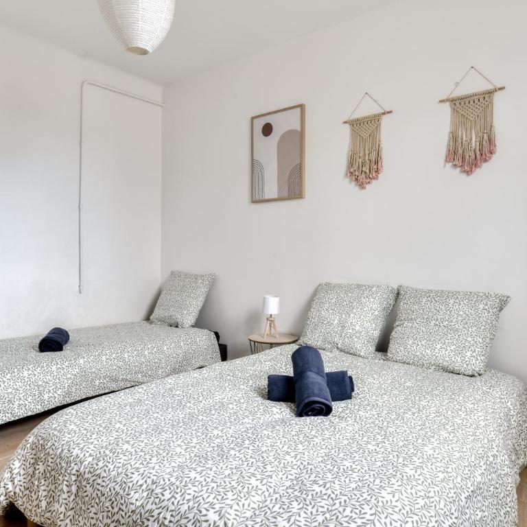Big House - Parking Privée - Piscine - Wifi - tout équipée - Villa - 45