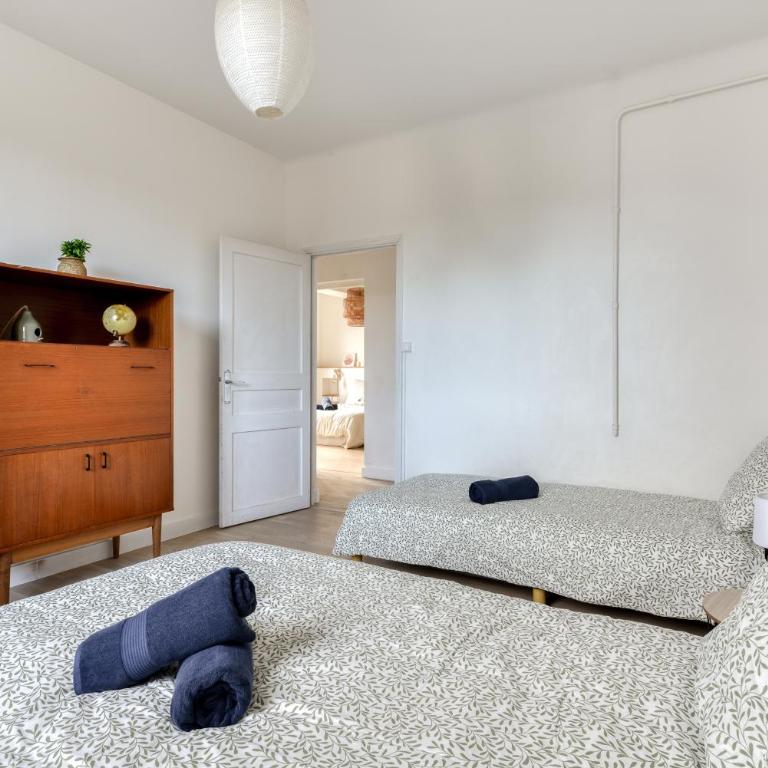 Big House - Parking Privée - Piscine - Wifi - tout équipée - Villa - 52