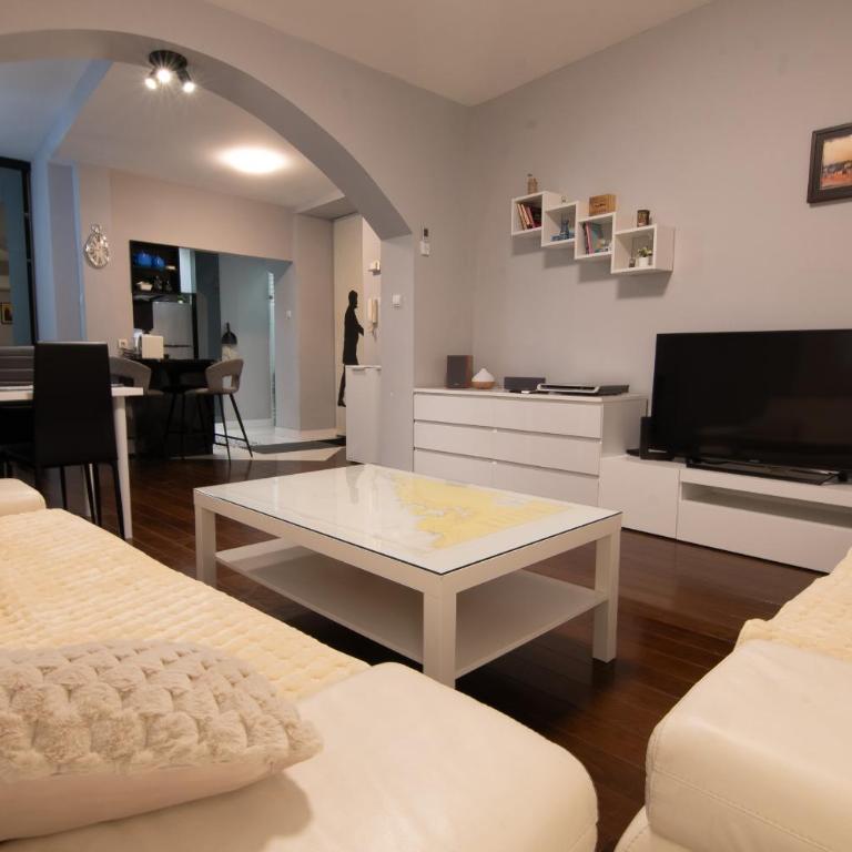 Astra Apartment - One-Bedroom Apartment - 7