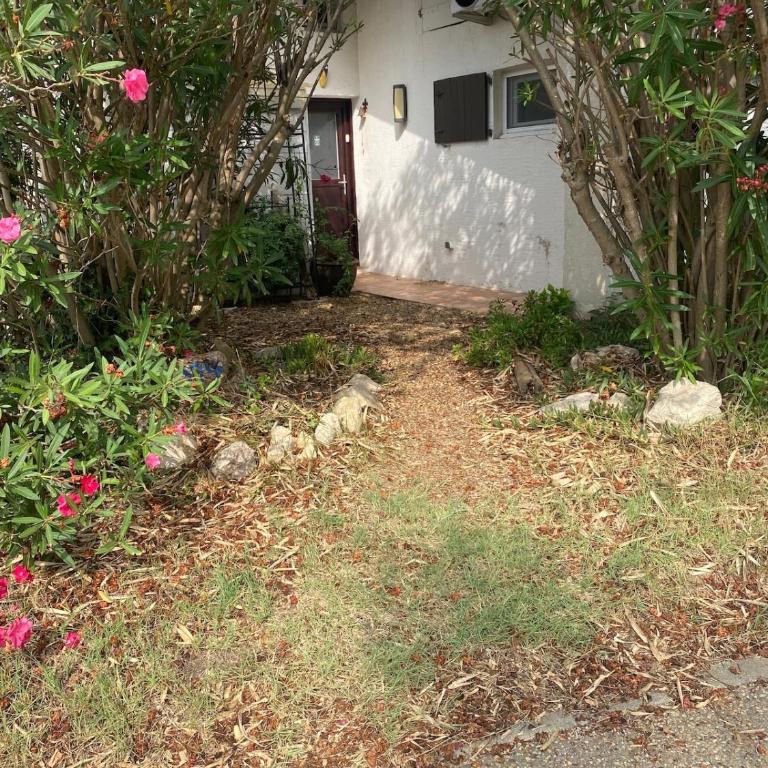 Le Mazet de la Sauvagine - Three-Bedroom House - 22