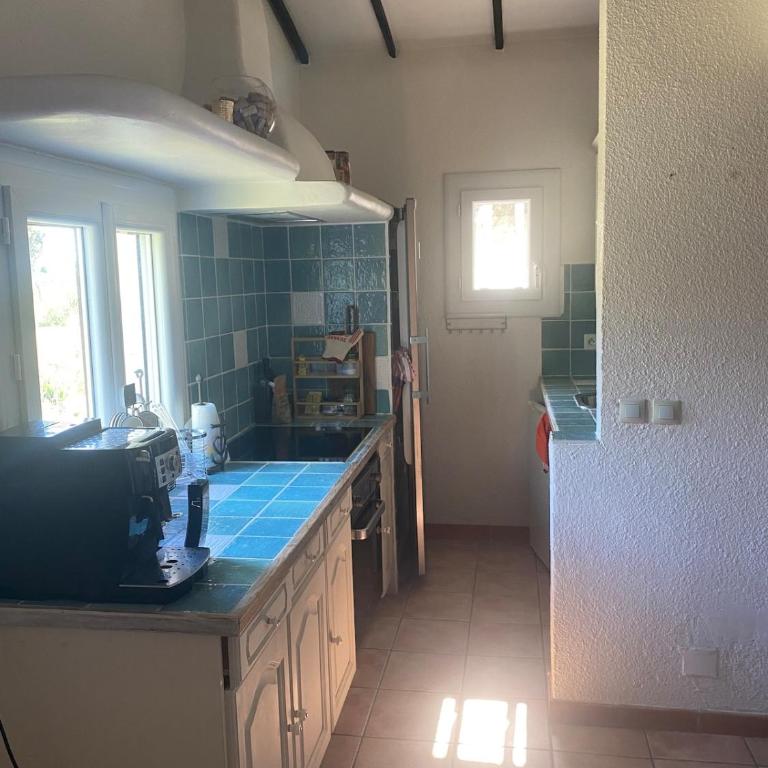 Le Mazet de la Sauvagine - Three-Bedroom House - 7