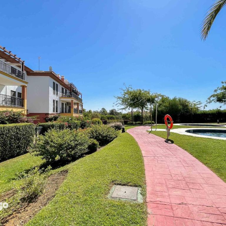 South-Facing Apartment - Pool View - BRI02 - Apartamento con vistas al jardín - 7