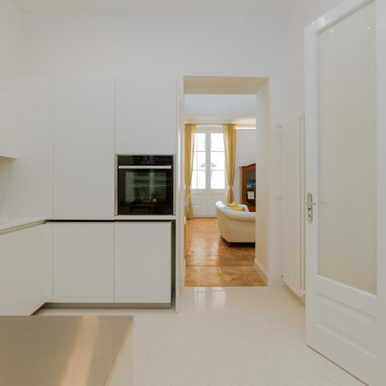 Jonathan Luxury Apartment Trieste Station - Appartamento con 2 Camere da Letto - 24