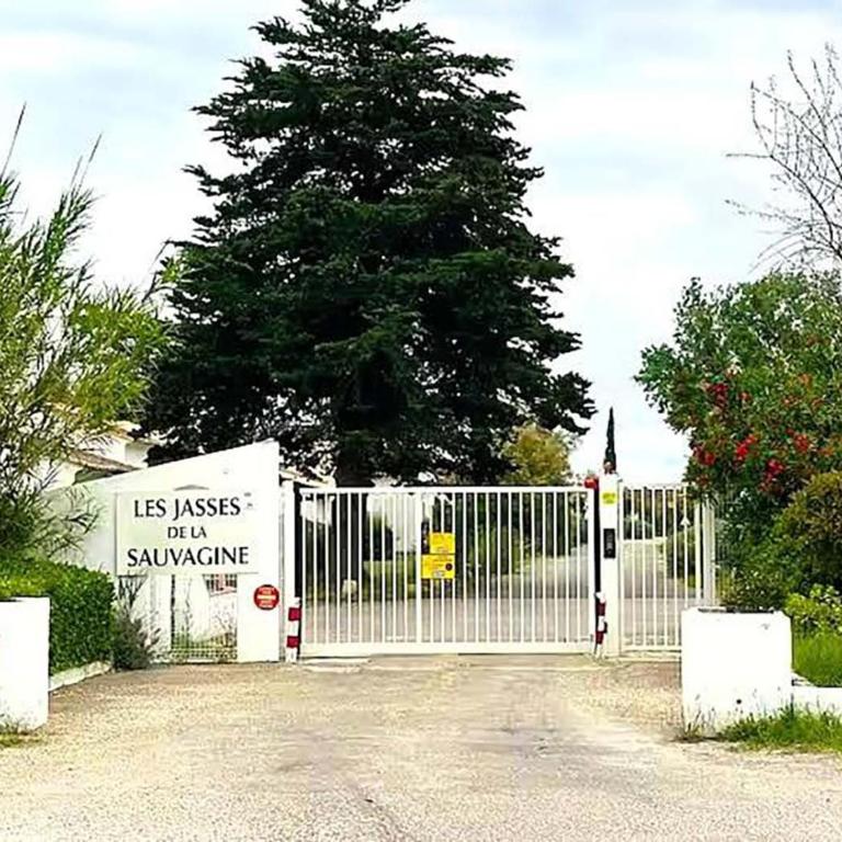 Le Mazet de la Sauvagine - Three-Bedroom House - 35