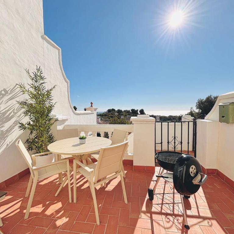 New apartment with Sea View, Big Terrace & Pools - Apartamento de 2 dormitorios con terraza y vistas al mar - 23