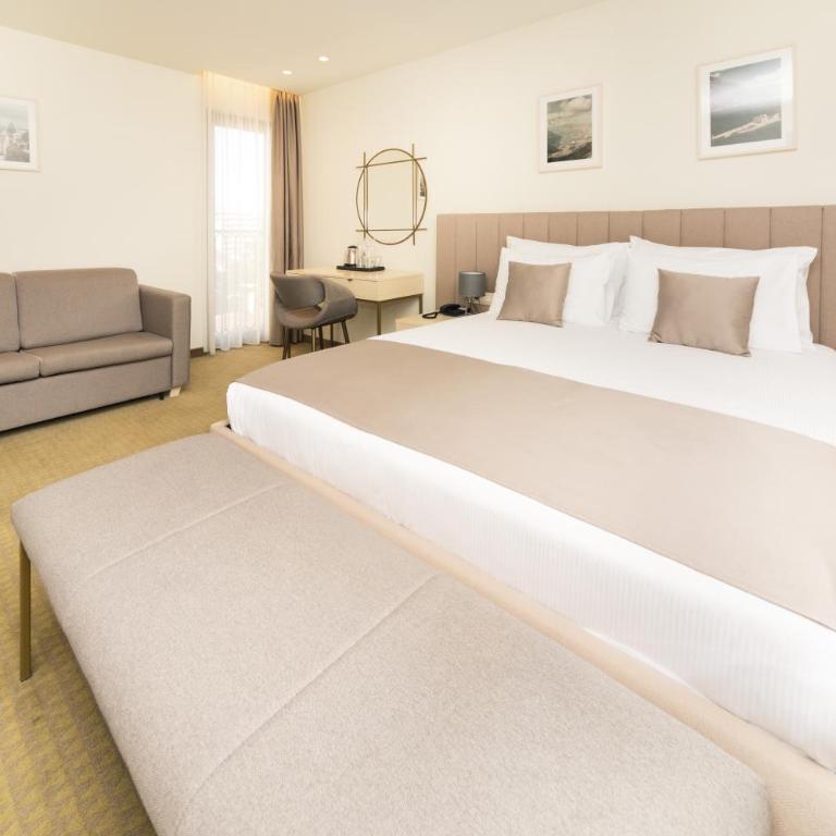 Hotel Pima Budva - Superior Dvokrevetna Soba sa Bračnim Krevetom ili Zasebnim Krevetima, i Terasom - 9