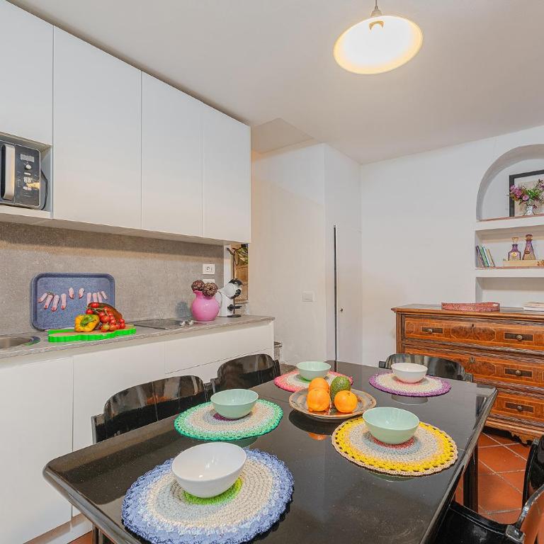 Ethnic-chic, a due passi dal Duomo! - Appartamento con 1 Camera da Letto - 2