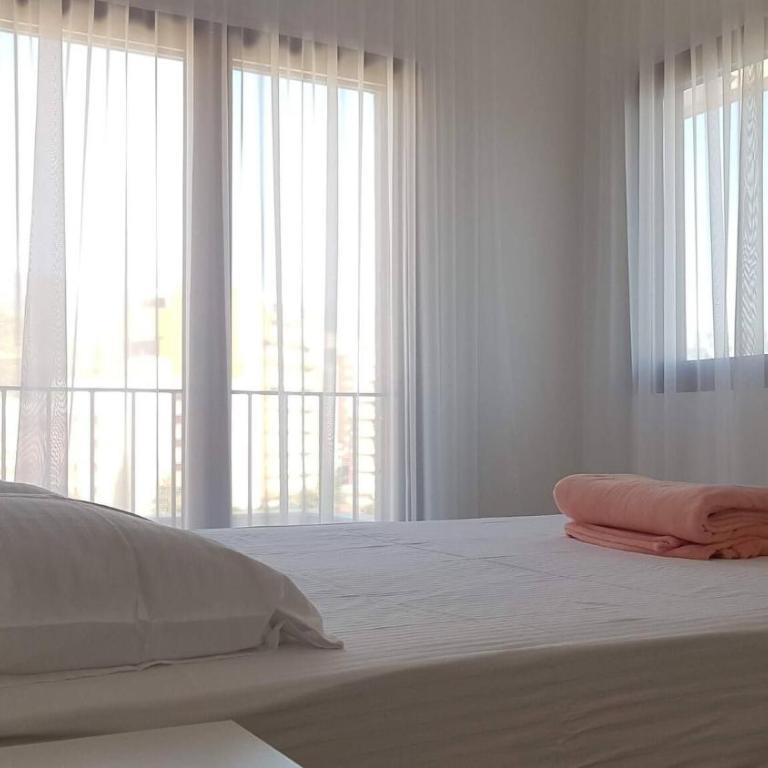 Charming Budva Apartment with City Mountain Views - Apartment - 14