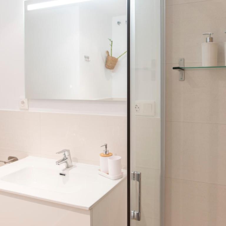 Alohamundi Castilla VII - Apartamento de 3 dormitorios - 16