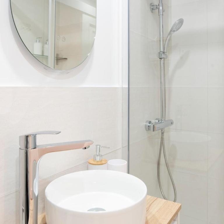 Alohamundi Castilla VII - Apartamento de 3 dormitorios - 10