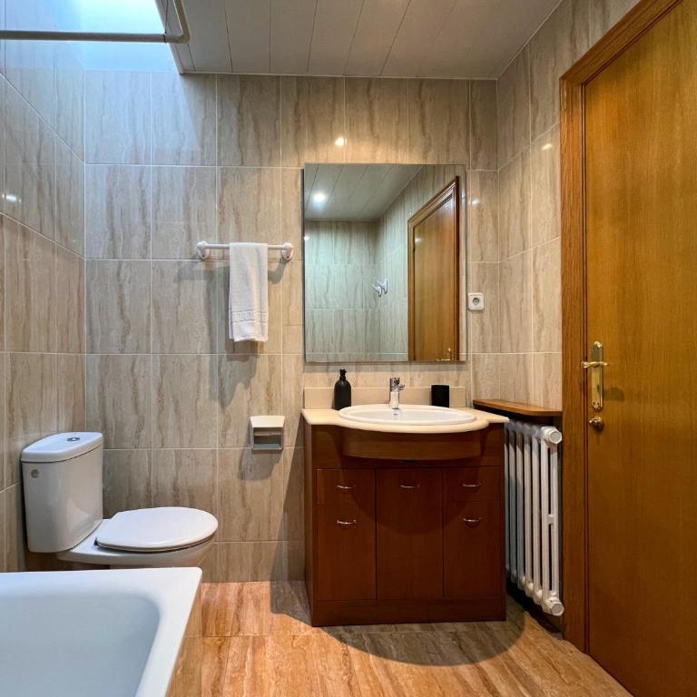 Stay U-nique Apartments Rambla Catalunya - Two-Bedroom Studio Apartment - 2