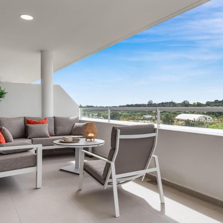 VIVI Homes - Buena Vida Family apartment with views, Pool & Gym - Apartment with View - 7