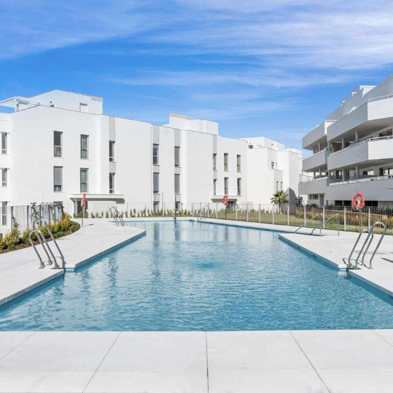 VIVI Homes - Buena Vida Family apartment with views, Pool & Gym - Apartment with View - 4