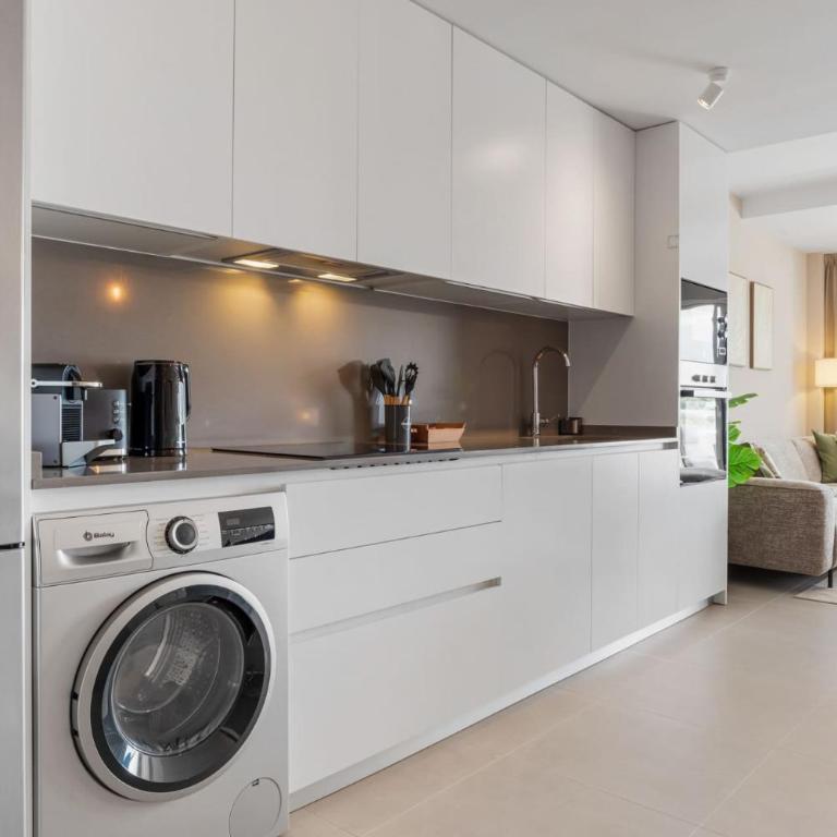 VIVI Homes - Buena Vida Family apartment with views, Pool & Gym - Apartment with View - 11
