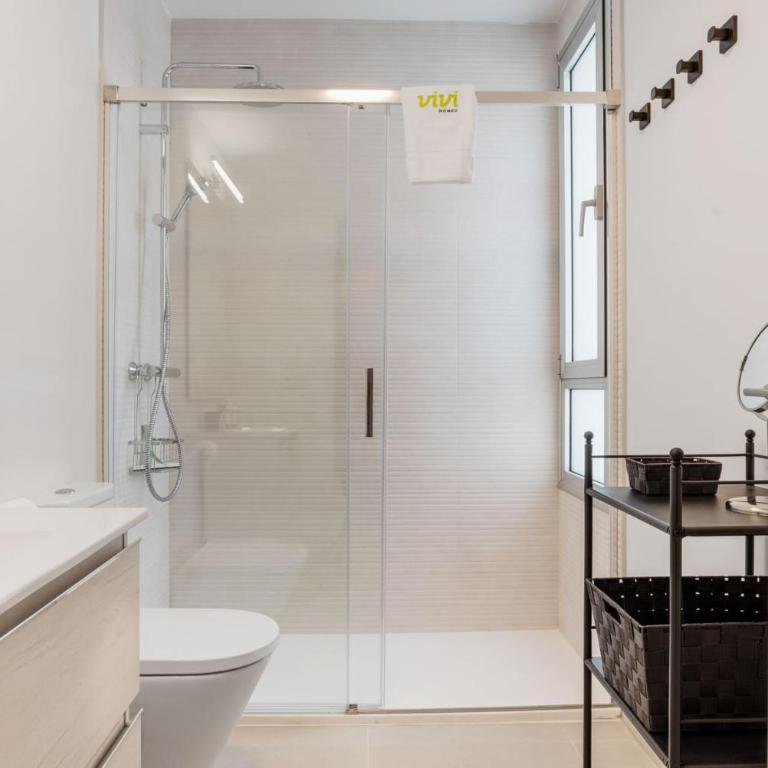 VIVI Homes - Buena Vida Family apartment with views, Pool & Gym - Apartment with View - 21