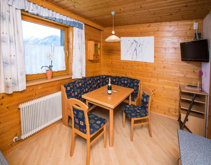 Bergbauernhof Familienparadies Oberhasenberghof - Appartement 1 Chambre avec Terrasse - 14