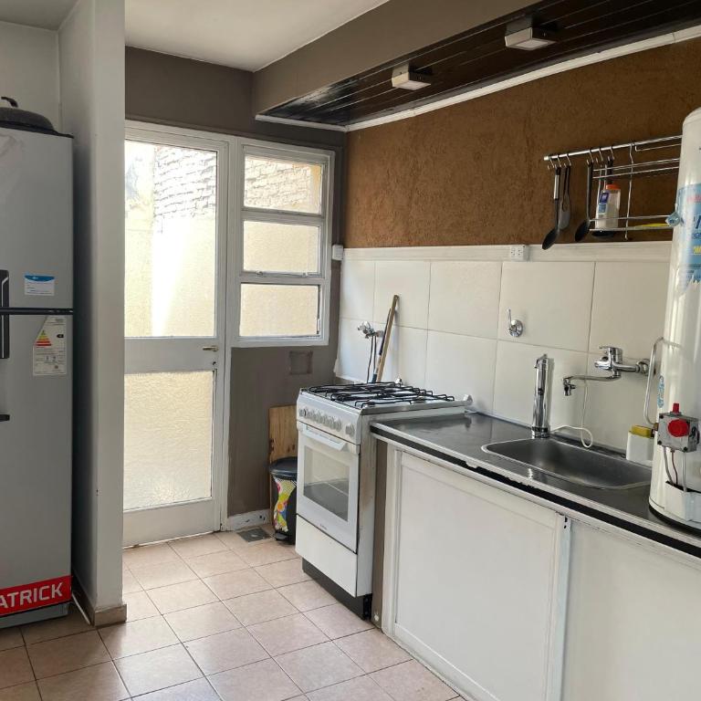 Tu espacio ideal, Amplia y Luminosa en Rio gallegos - Casa de 2 dormitorios - 3