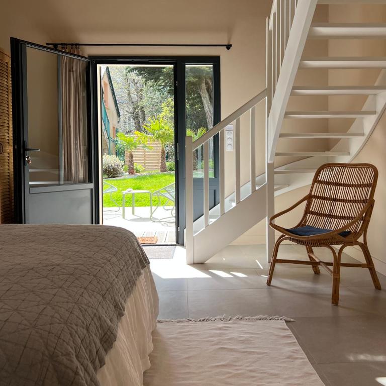 Chambre d'hôtes Les Îles Vagabondes - Chambre Familiale avec Terrasse - 5