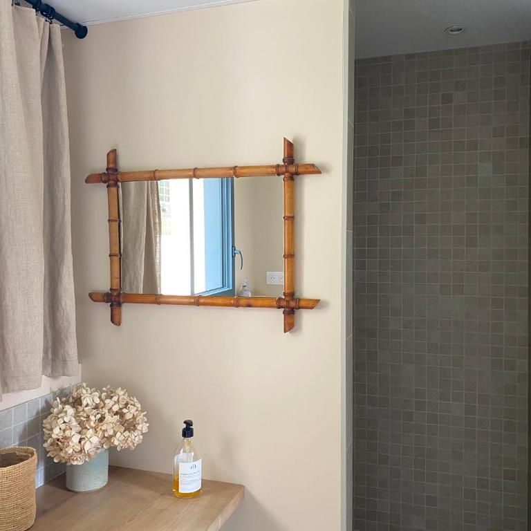 Chambre d'hôtes Les Îles Vagabondes - Chambre Familiale avec Terrasse - 7