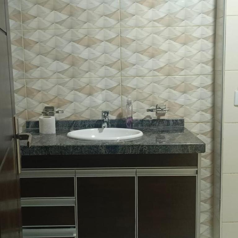 Departamento con parqueo independiente - Apartamento de 1 dormitorio - 8