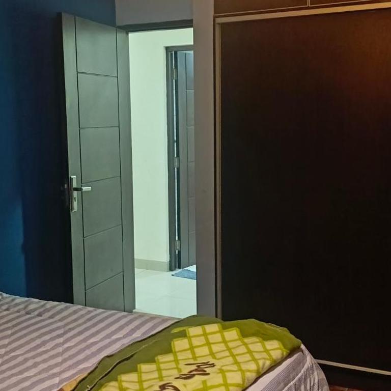 Departamento con parqueo independiente - Apartamento de 1 dormitorio - 9