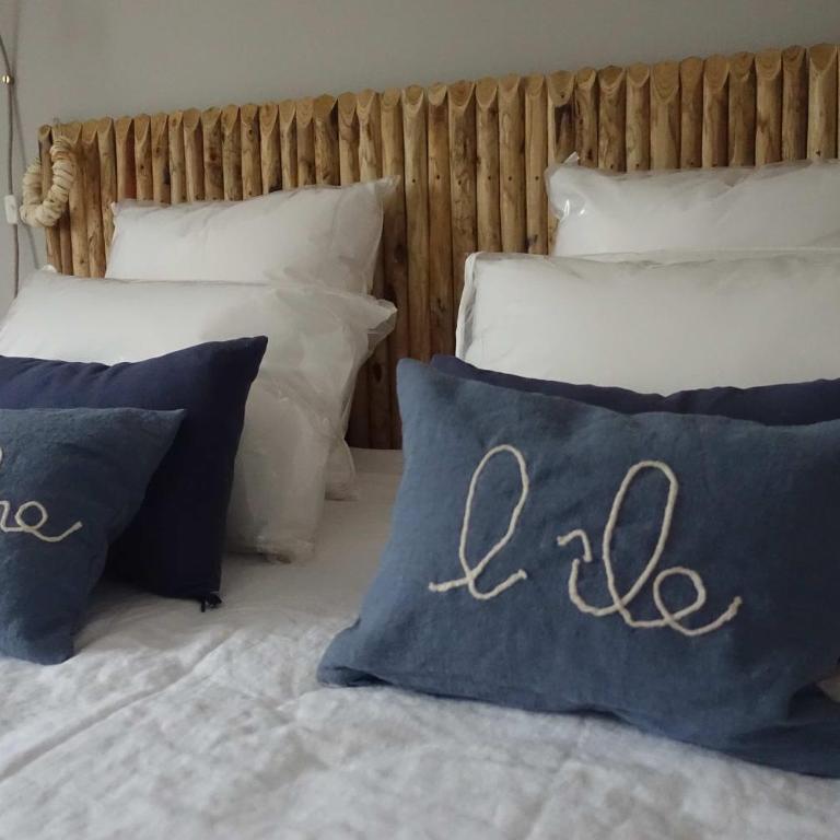Chambre d'hôtes Les Îles Vagabondes - Chambre Familiale avec Terrasse - 4