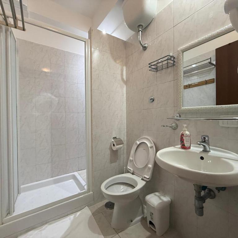 sweety rome - Camera Tripla con Bagno Privato - 5