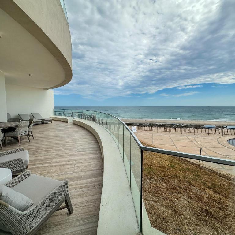 3BR Ground Floor Condo with Direct Pool Access #109 - Apartamento - 9
