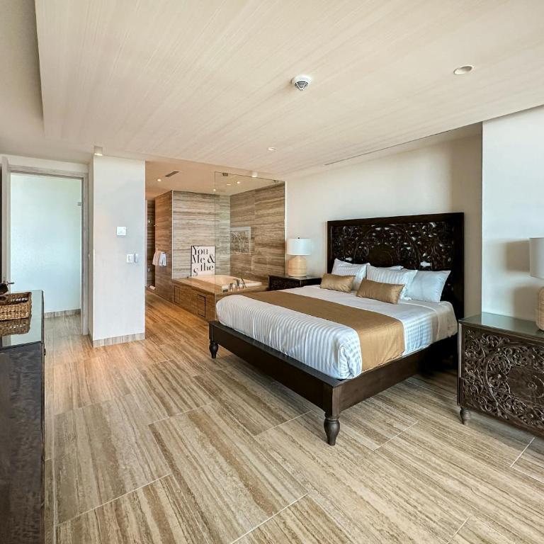 3BR Ground Floor Condo with Direct Pool Access #109 - Apartamento - 30