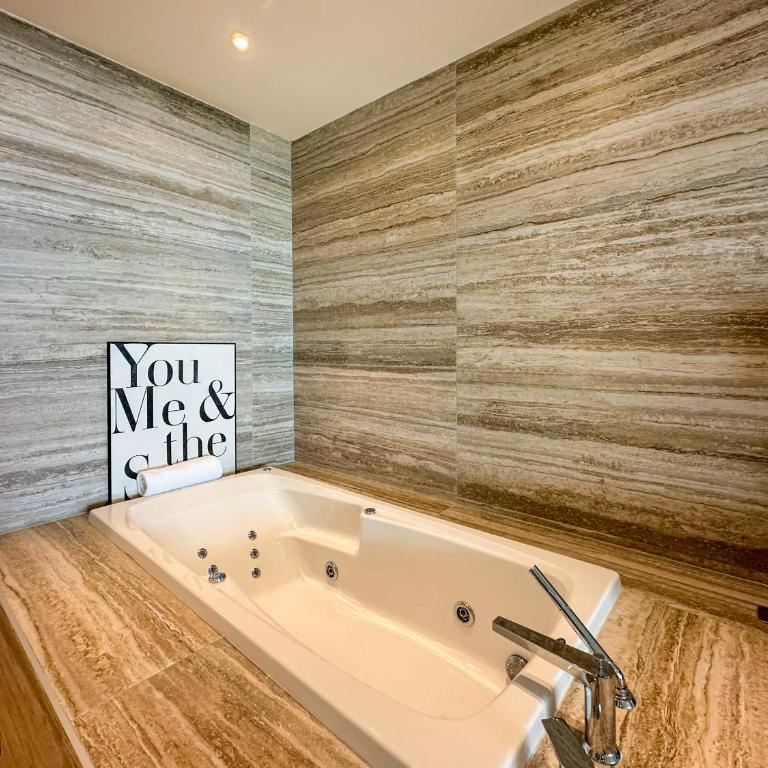 3BR Ground Floor Condo with Direct Pool Access #109 - Apartamento - 35