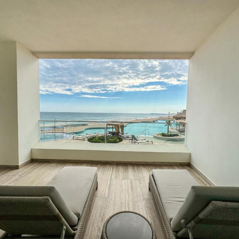 3BR Ground Floor Condo with Direct Pool Access #109 - Apartamento - 42