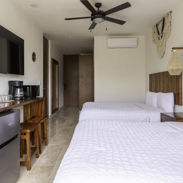 NHOA 205C Lux 1BR Condo Pool View in Aldea Zama - One-Bedroom Apartment - 2