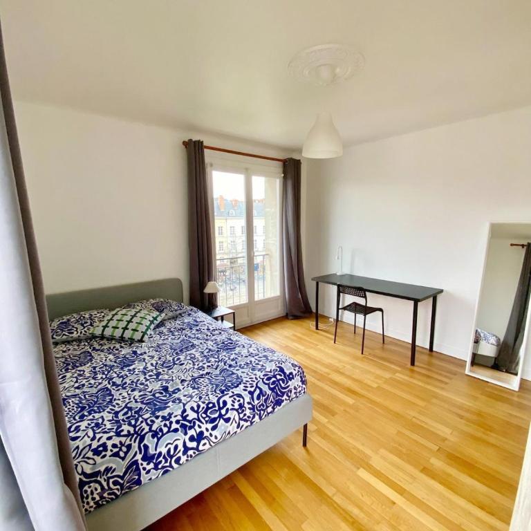 NaonedLoft au Coeur de la Ville - Three-Bedroom Apartment - 17