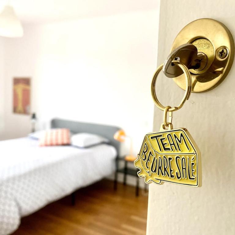 NaonedLoft au Coeur de la Ville - Three-Bedroom Apartment - 26