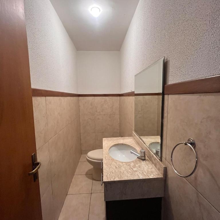 Duplex a metros del the aeropuerto - Casa de 3 dormitorios - 12