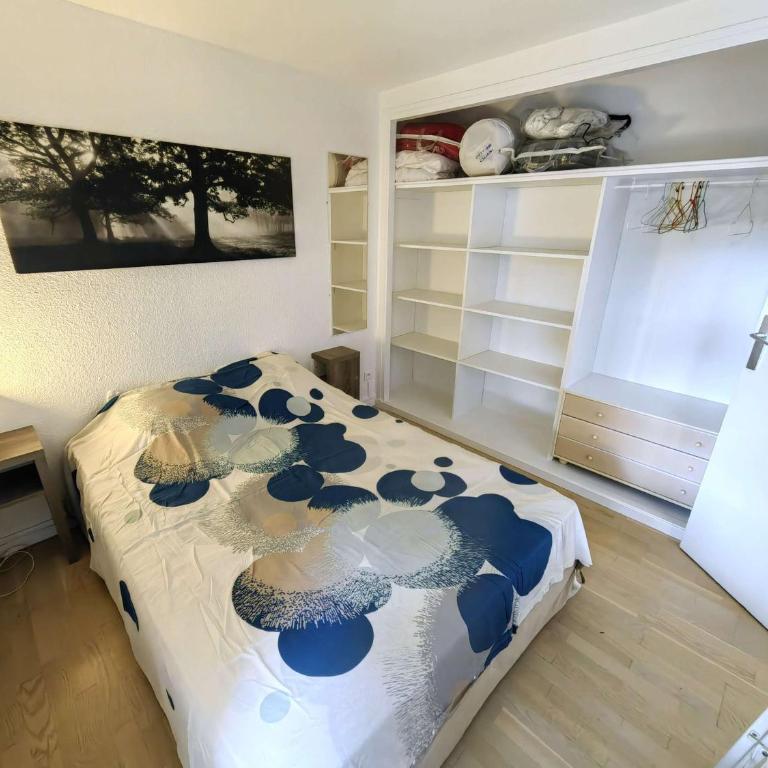 Charmant T2 en rez-de-jardin avec piscine, tennis et parking proche plage - FR-1-607-211 - Apartment - 6