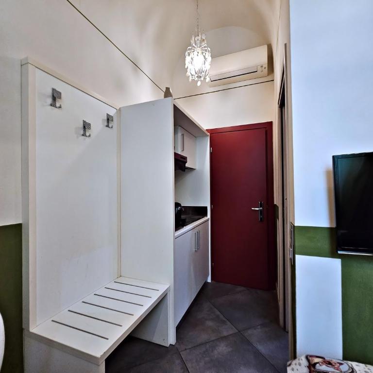 AB Suite Innovative Design B & B - Camera Matrimoniale Piccola - 3