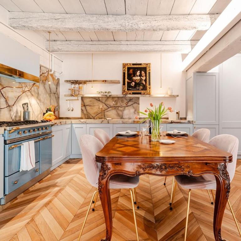 Deluxe Suite Fine Art Historic Centre - One-Bedroom Apartment - 15