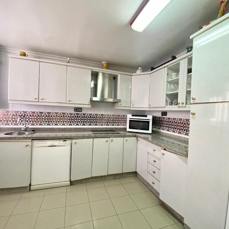 Apartamento en Fátima con excelente conexión a BLET, UCO y Las Quemadas - Apartamento de 3 dormitorios - 11