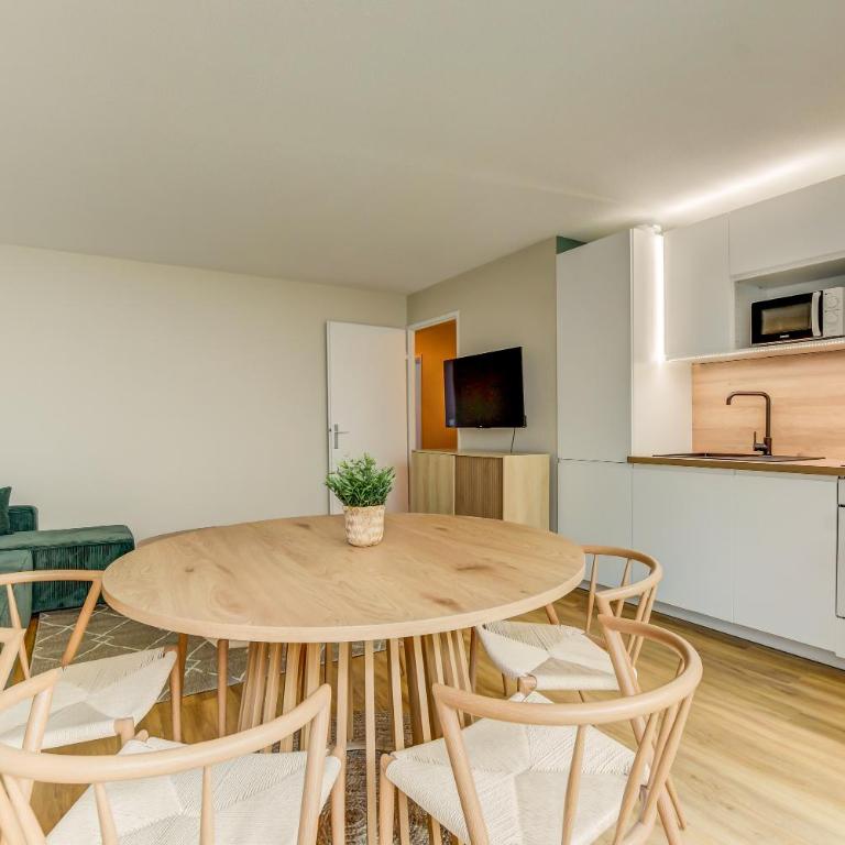 Toulouzen - St-Sernin - Capitole - 2-BDR 60m2, terrace, free car park - T3 60m2, terrasse, parking privé gratuit - Two-Bedroom Apartment - 11