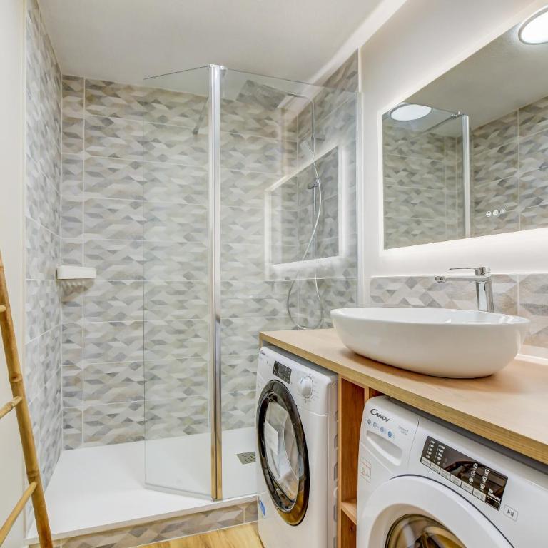 Toulouzen - St-Sernin - Capitole - 2-BDR 60m2, terrace, free car park - T3 60m2, terrasse, parking privé gratuit - Two-Bedroom Apartment - 5
