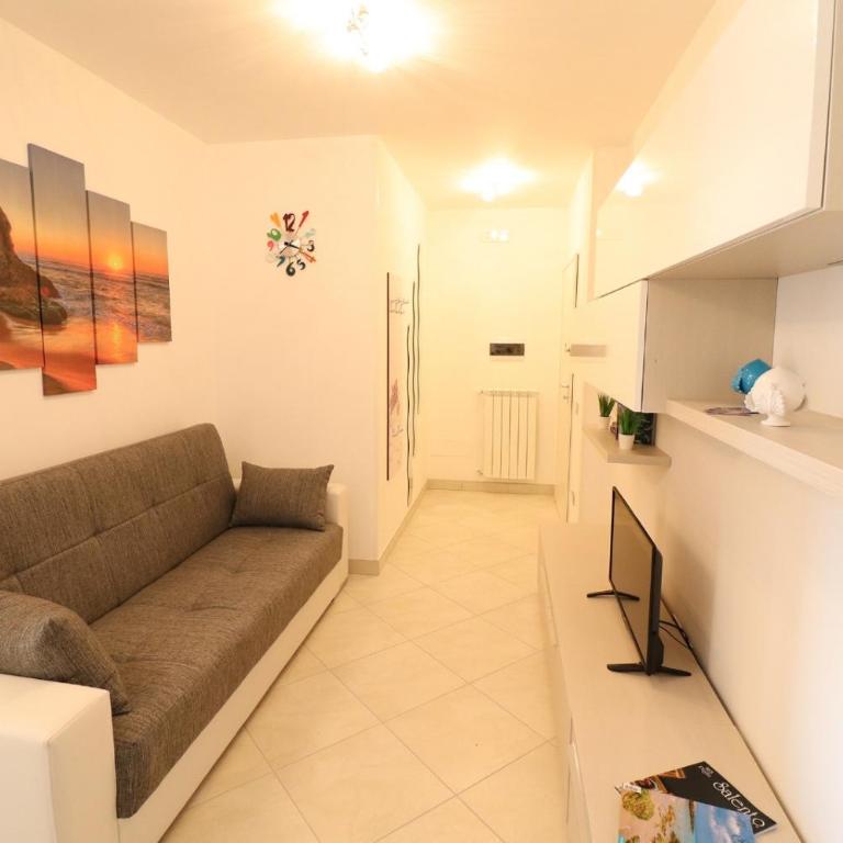 Casa Francesca Otranto Modern 3 Guest Flat with AC & WiFi - Appartamento con 1 Camera da Letto - 8