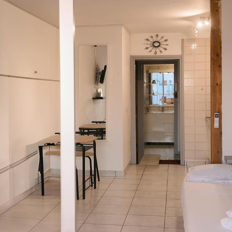 WELCS Estudio 229 EMP con vista al canal - Estudio con terraza - 15