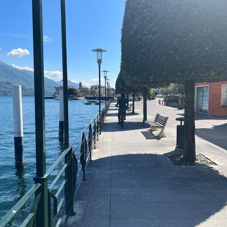 New and luxurious apartment central in Gravedona - Appartamento con 2 Camere da Letto e Vista Piscina - 6